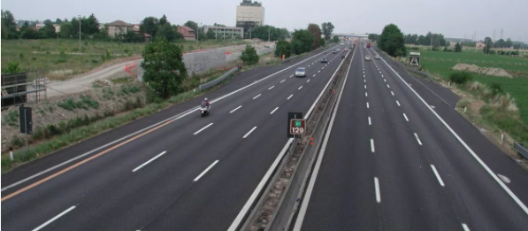 Autostrade, se non paghi: Multa e decurtazione dei punti