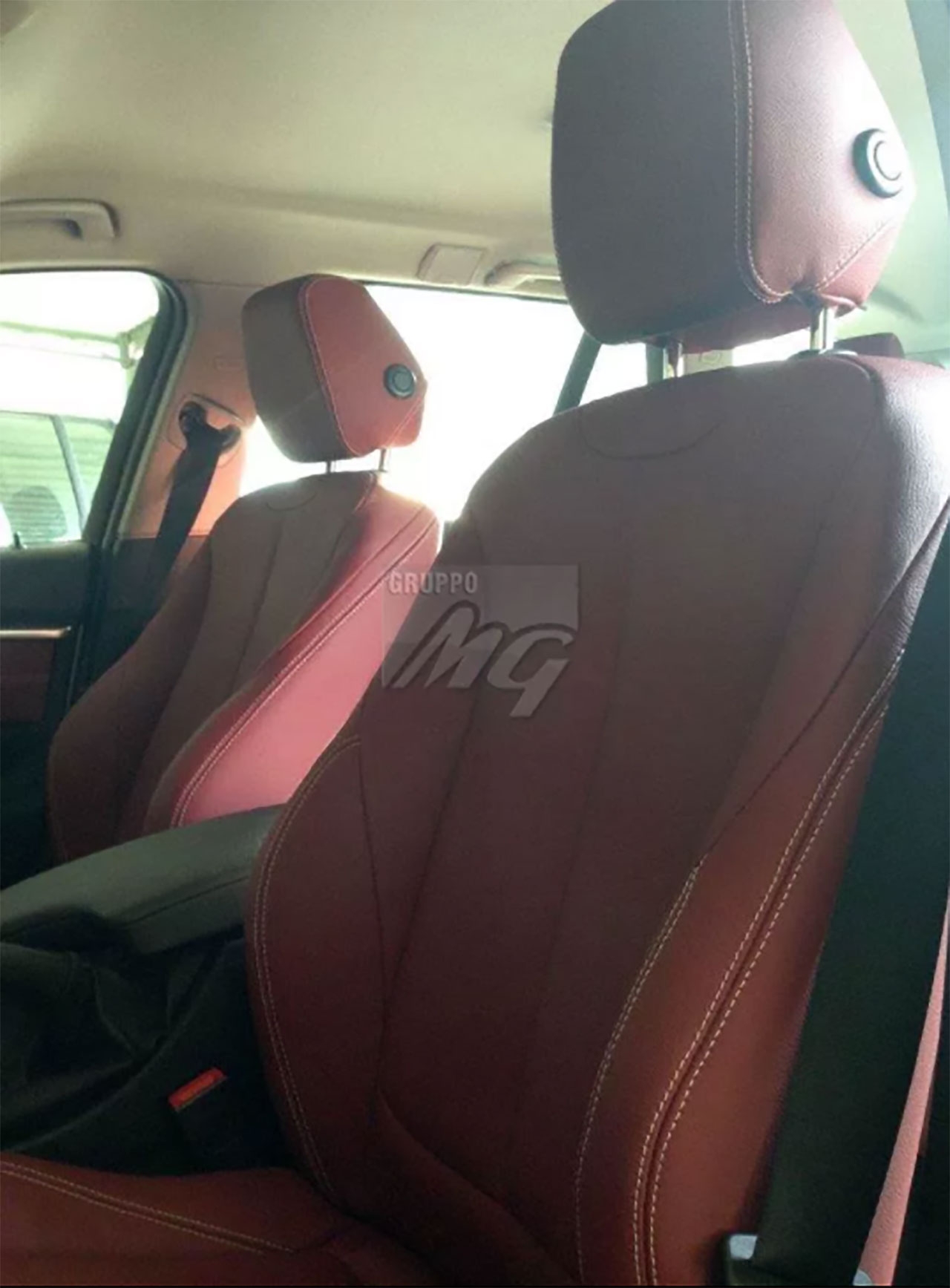 Interni in pelle BMW serie 3 : colore rosso