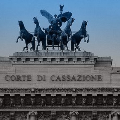 Cedere il credito al carrozziere è lecito e non è ovviamente intermediazione finanziaria